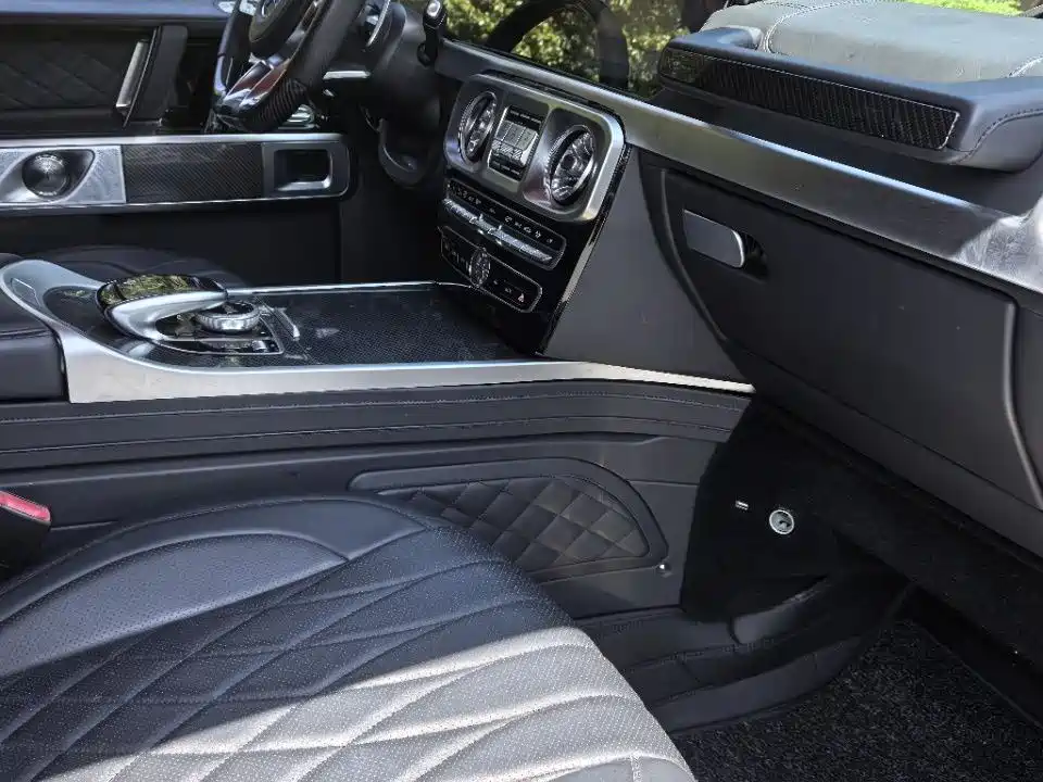 Фото 4 - Mercedes-Benz G-Class