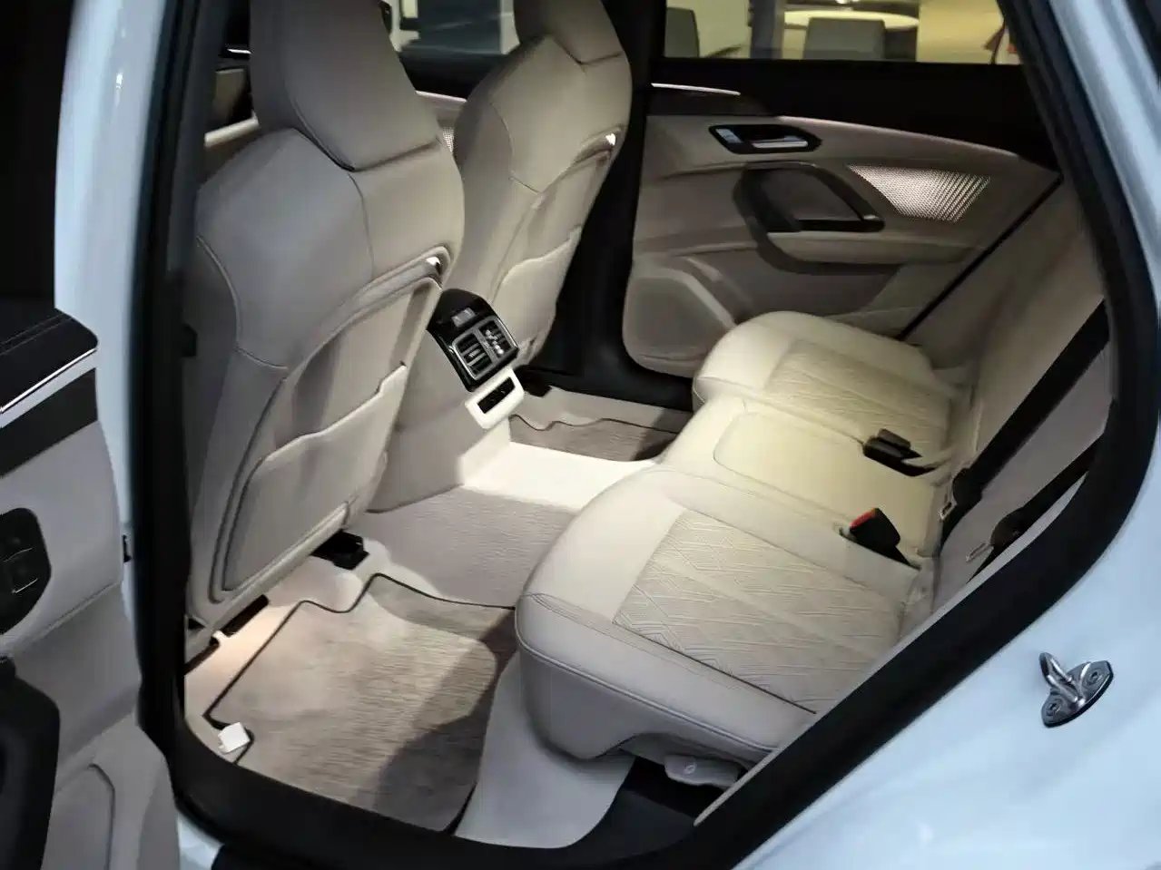 Audi Q5L 2026 2026 Luxury Sport 150kW
