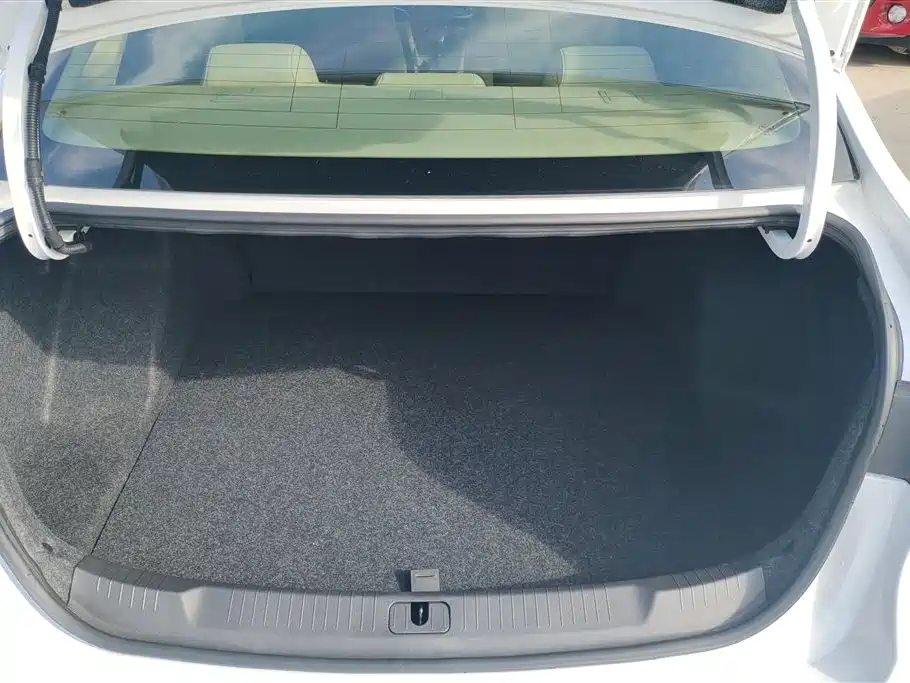 Buick Excelle 2021 Exemplar 1.5L Auto Progressive фото 4