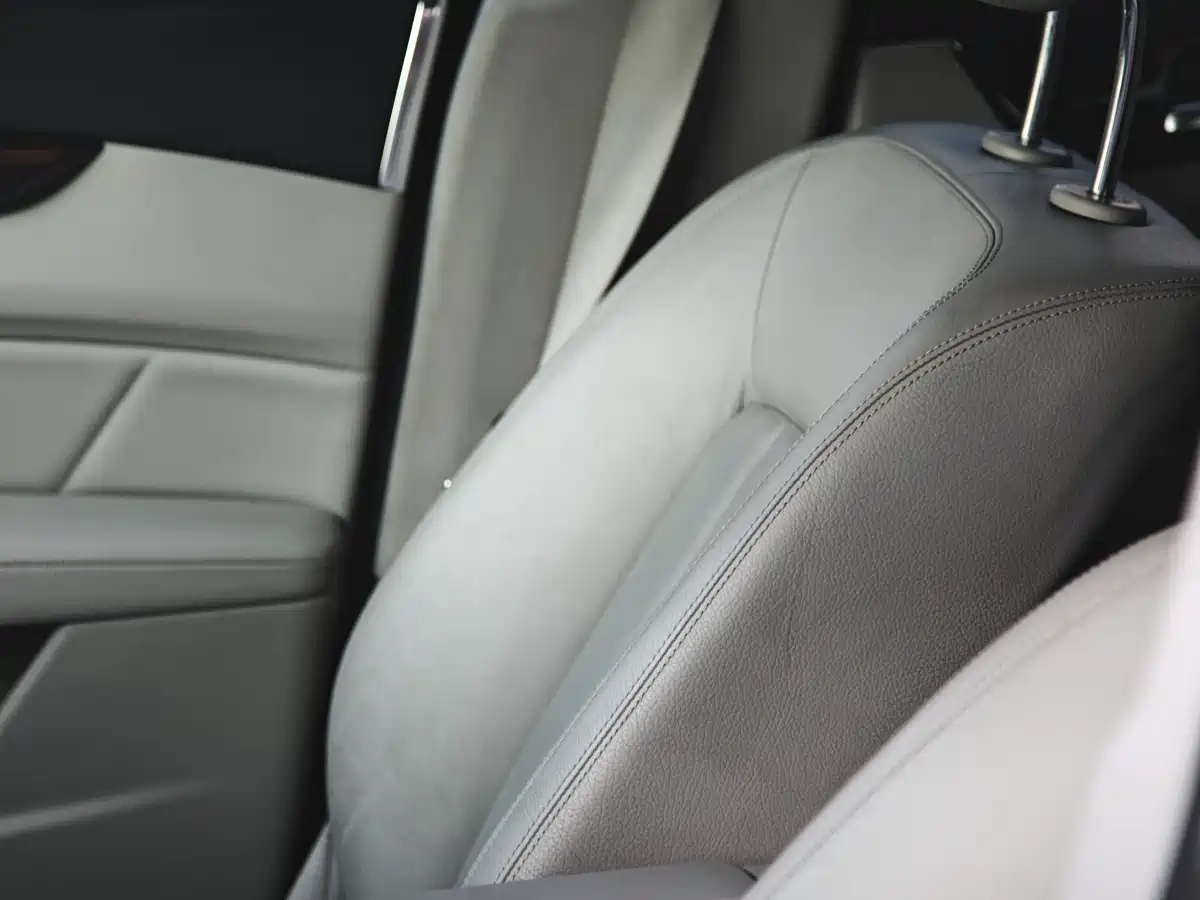Mercedes-Benz CLS 2012 CLS 300 CGI фото 17