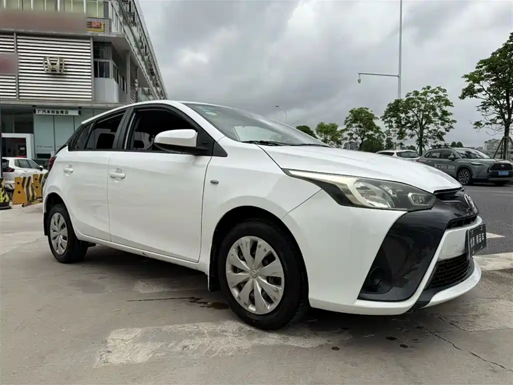 Toyota YARiS L Zhi Xuan 2016 Facelift 1.5E CVT Charming Edition фото 4