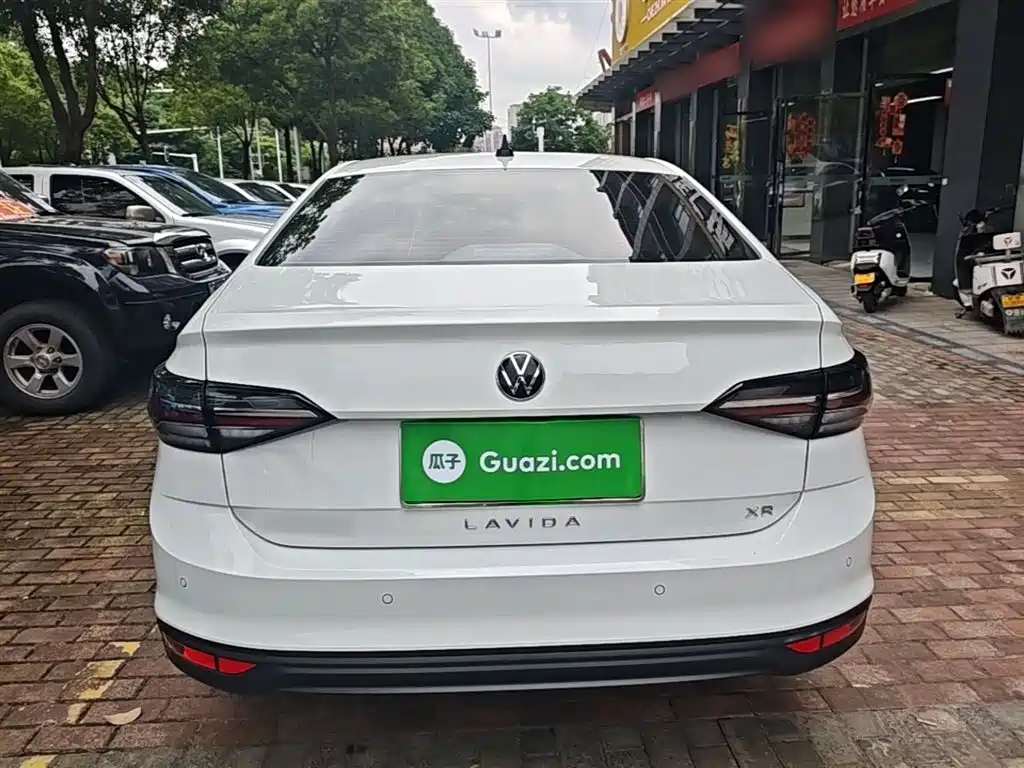 Volkswagen Lavida 2023 New Sharp 1.5L Auto Premium Edition фото 6