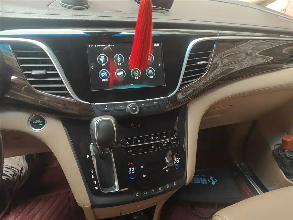 Buick GL8 2017 ES 28T Luxury China V фото 6