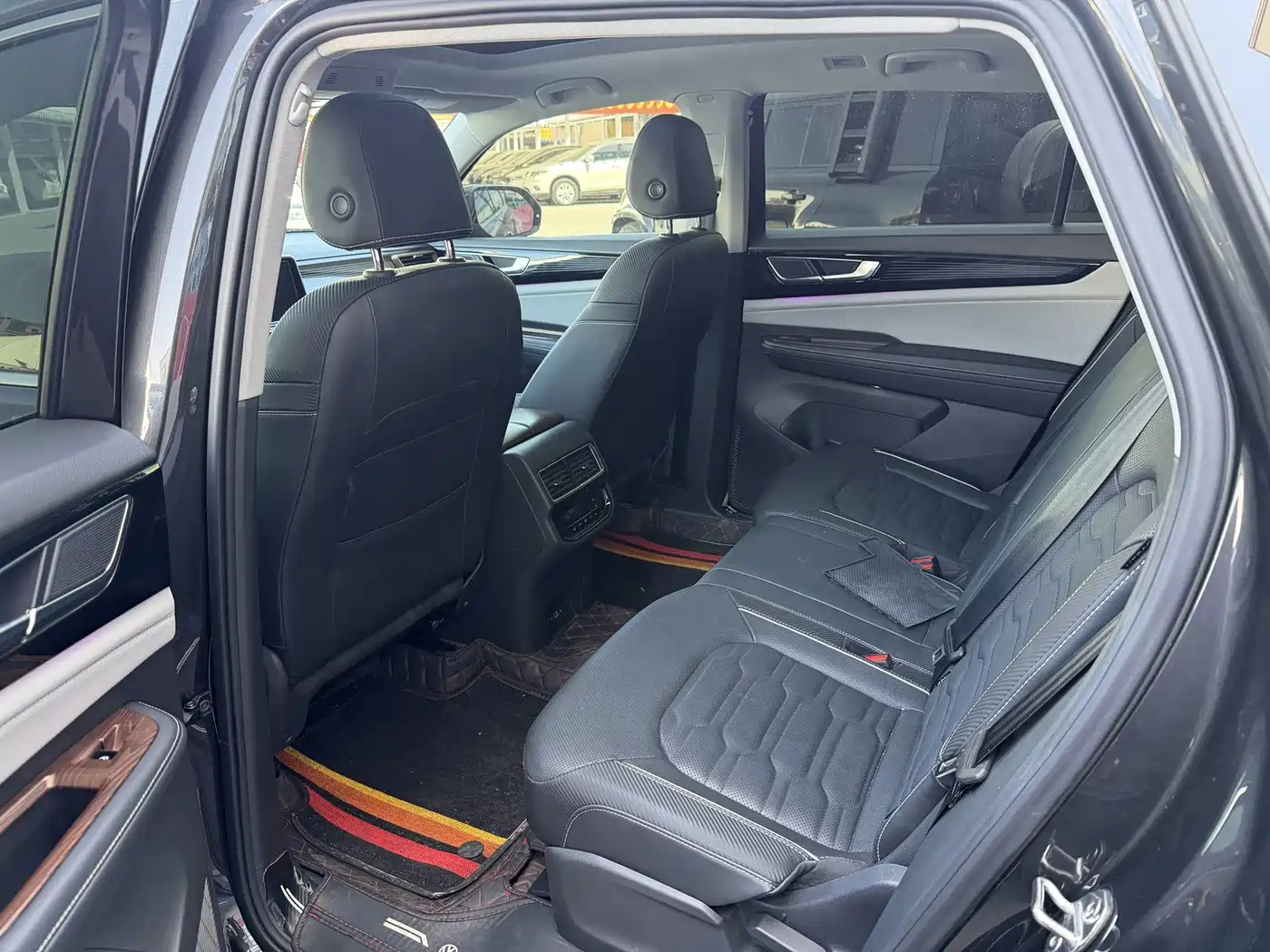 Volkswagen Teramont 2022 Teramont X 530 V6 4MOTION Premium Luxury фото 7