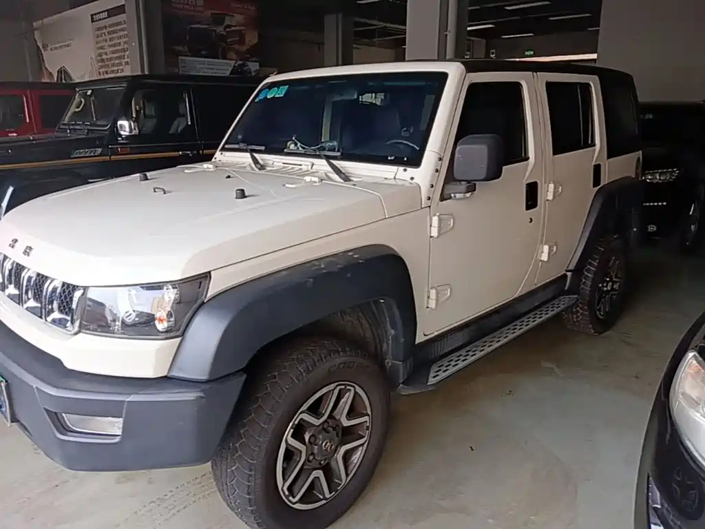 BAIC ORV Beijing Offroad BJ40 2016 2016 Model 40L 2.3T Automatic 4WD Exclusive