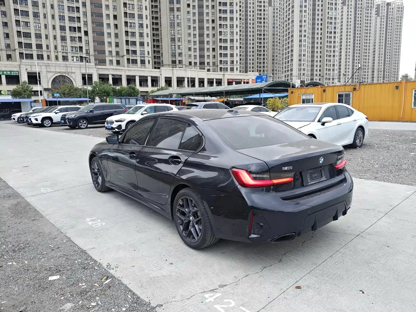 BMW 3 Series 2025 330Li M Sport Night Edition фото 7
