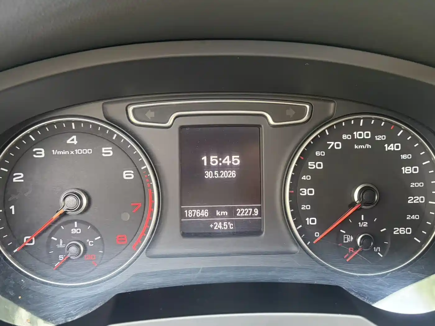 Audi Q3 2015 35 TFSI quattro Technology фото 18