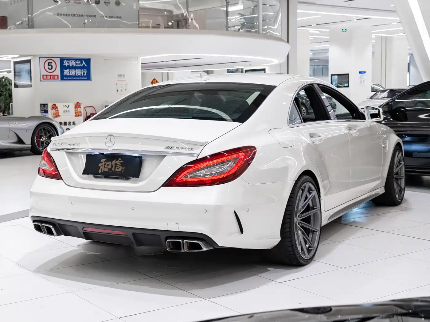 Mercedes-Benz CLS AMG 2015 AMG CLS 63 4MATIC фото 6