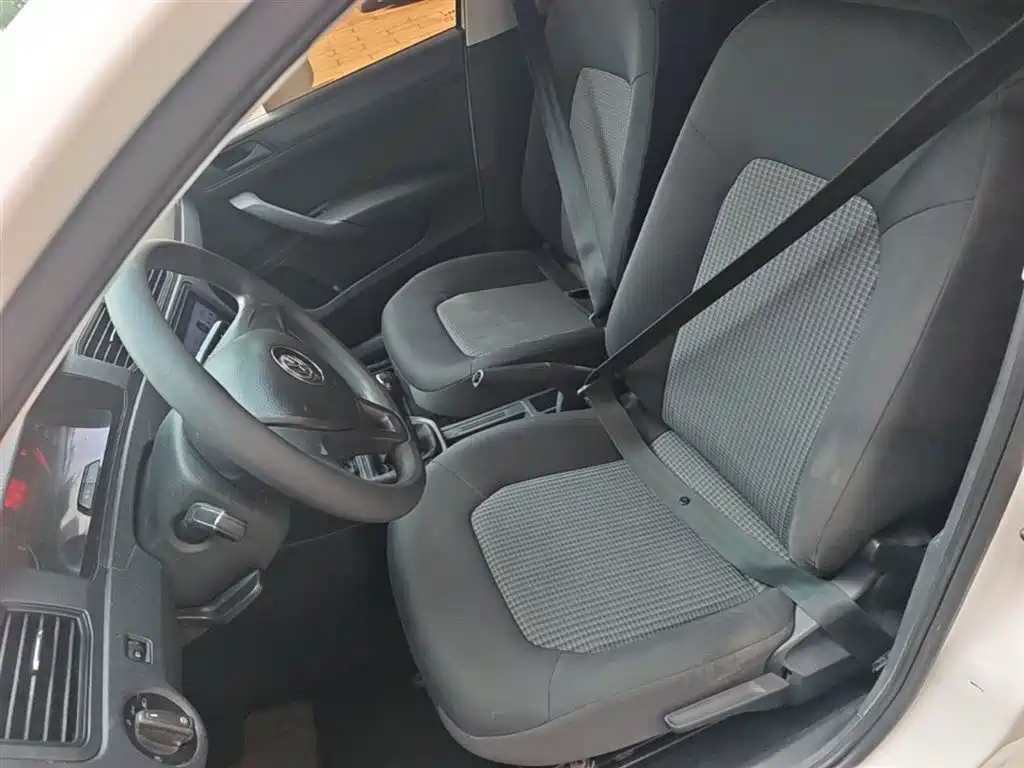 Volkswagen Santana 2018 1.5L Manual Trend Edition фото 15
