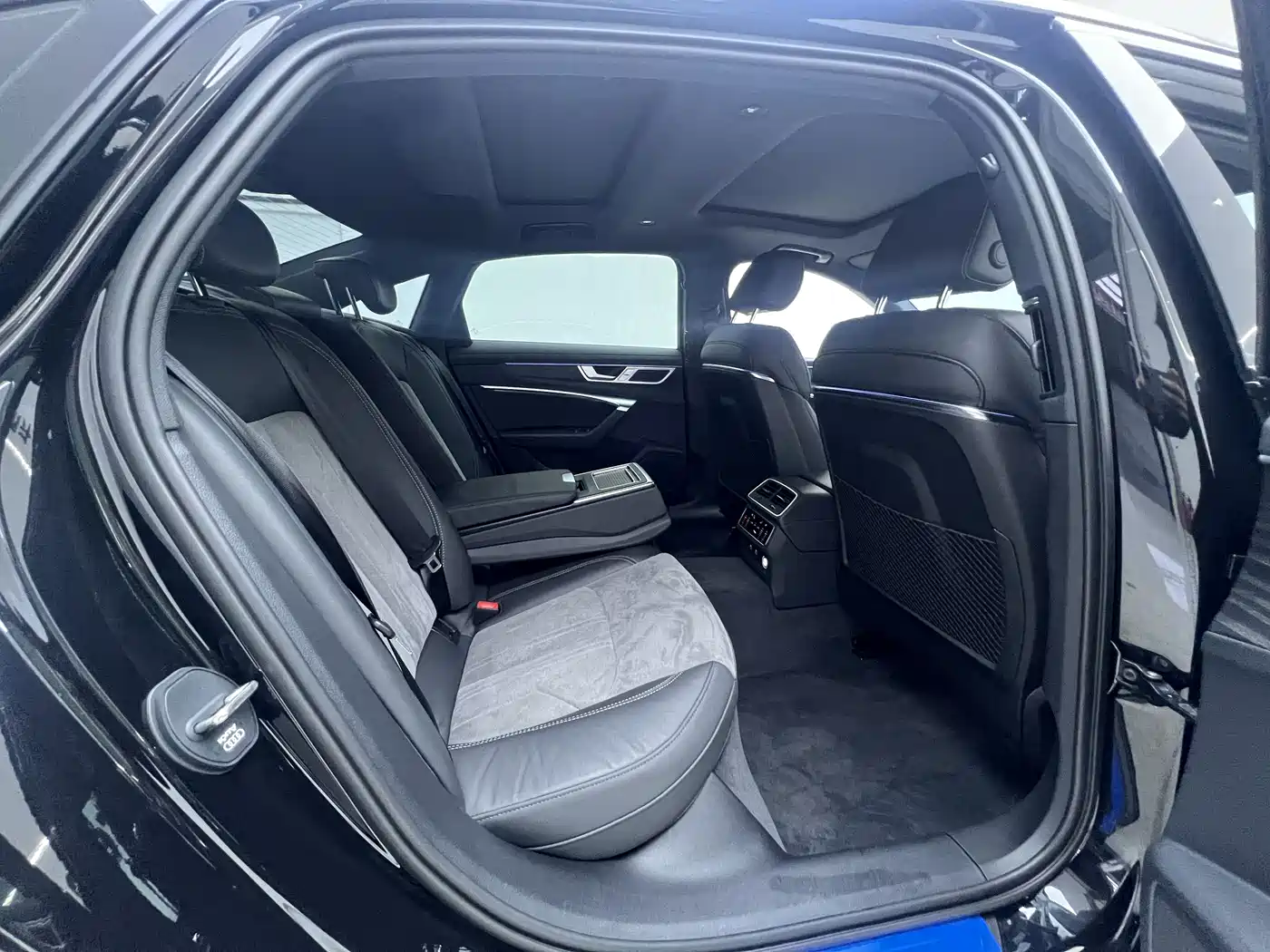 Audi A6L 2024 45 TFSI quattro Premium Dynamic фото 11