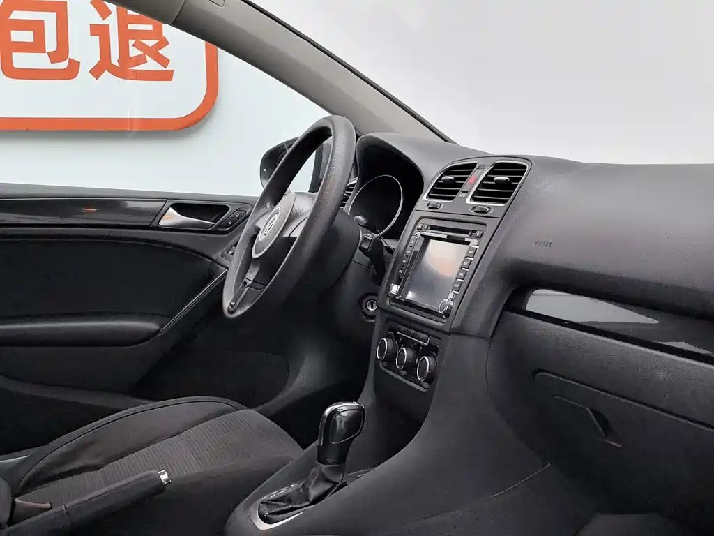Volkswagen Golf 2011 2011 Model 1.6 Automatic Comfort