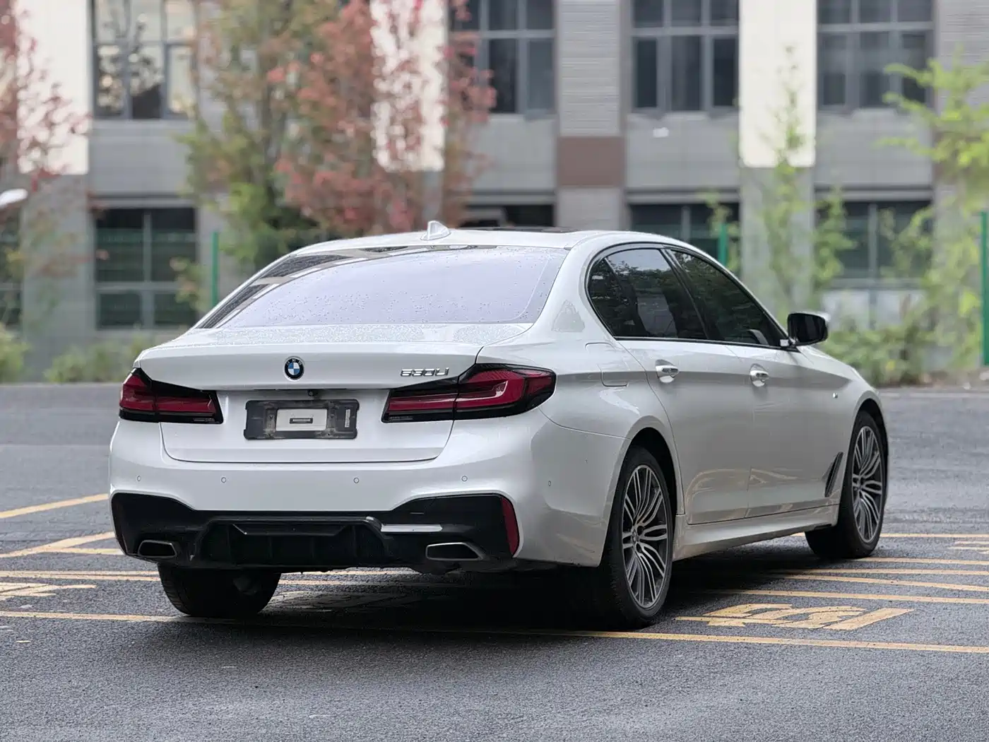 Photo 9 - BMW 5 Series
