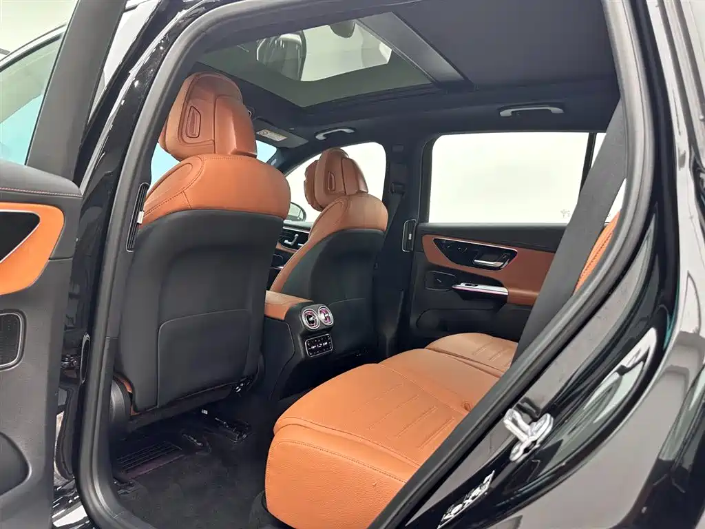 Mercedes-Benz GLC 2024 GLC 300 L 4MATIC Dynamic 7-seater фото 20