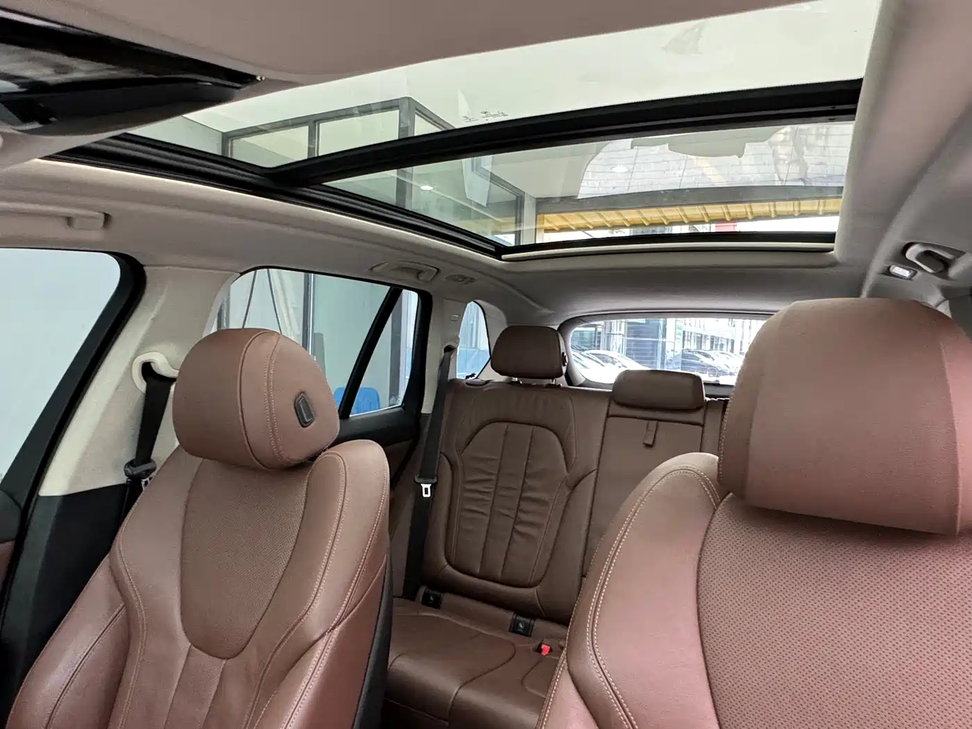 BMW X5 (Import) 2019 xDrive40i M Sport Package фото 9
