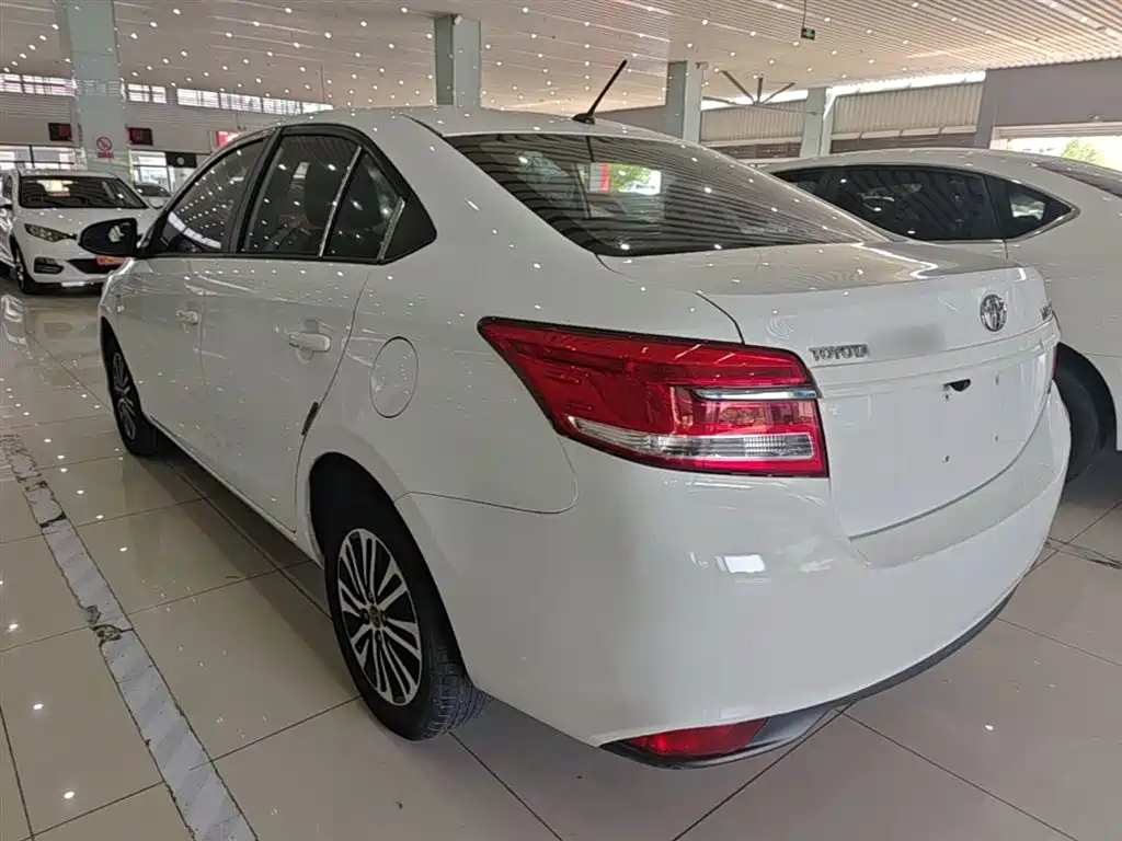 Toyota YARiS L Zhi Xiang 2019 1.5E CVT Charming China VI фото 5