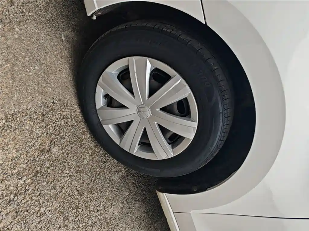 Volkswagen Jetta 2017 1.4L Manual Fashion фото 23