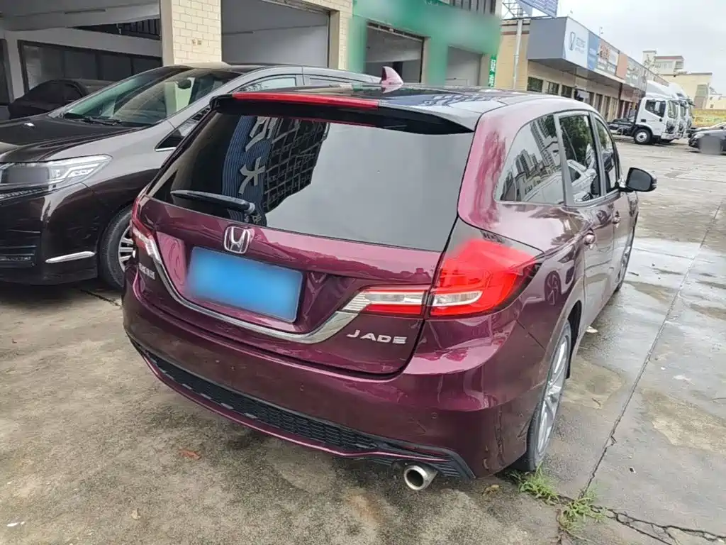 Honda Jade 2019 2017 1.8L Automatic Comfort Edition 5-seater