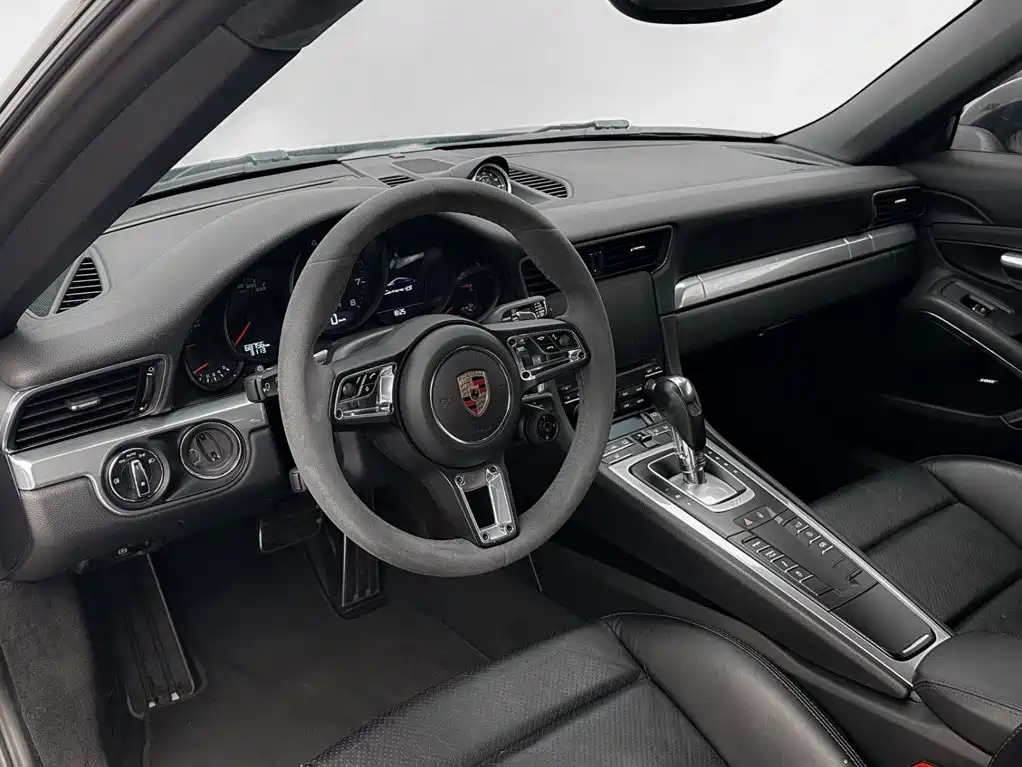 Фото 10 - Porsche 911
