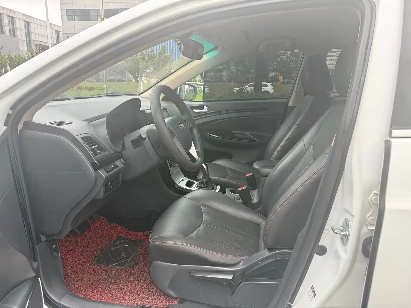 BYD e5 2018 450 Connected Enjoyment фото 8