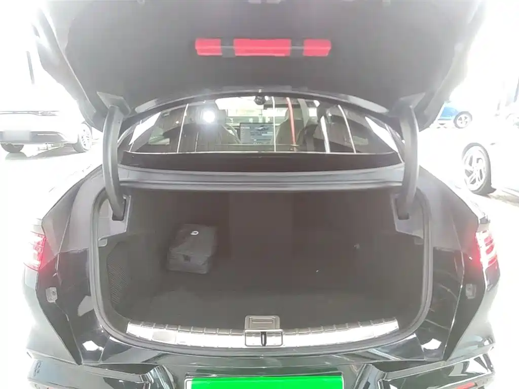 Denza Z9 2024 Model 1100km AWD Max Edition фото 19