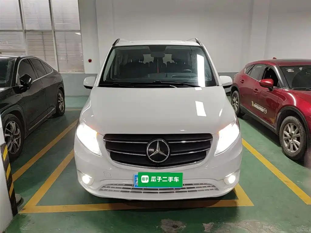 Mercedes-Benz Vito 2021 2.0T Elite 7-Seater фото 3