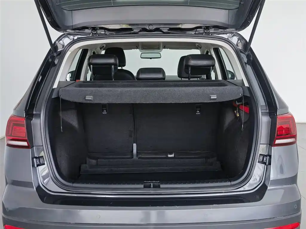 Volkswagen Tharu 2021 Model 280TSI 2WD Trend Edition фото 16