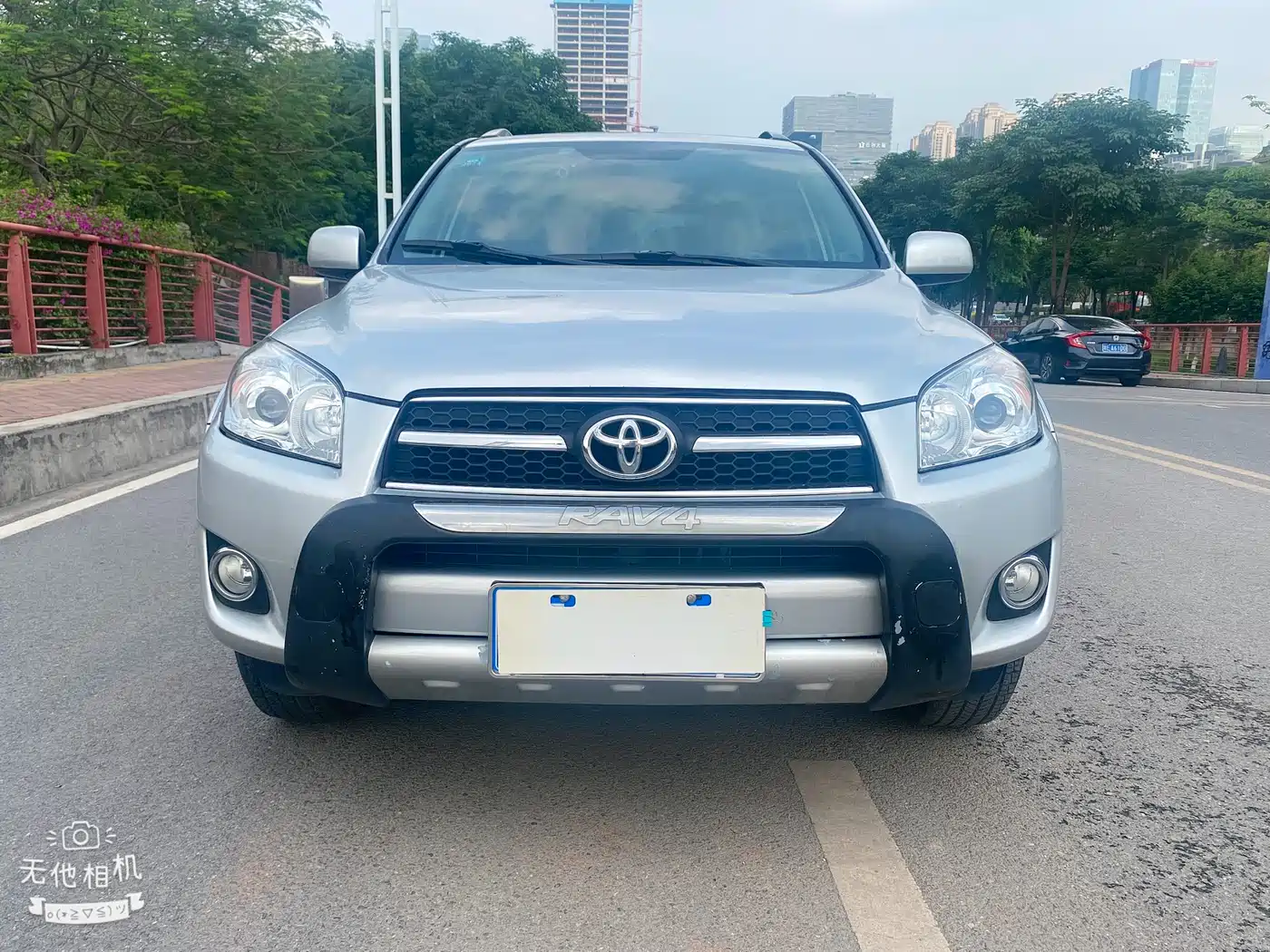 Toyota RAV4 Rongfang 2010 2.4L Automatic Luxury Upgrade Edition фото 2
