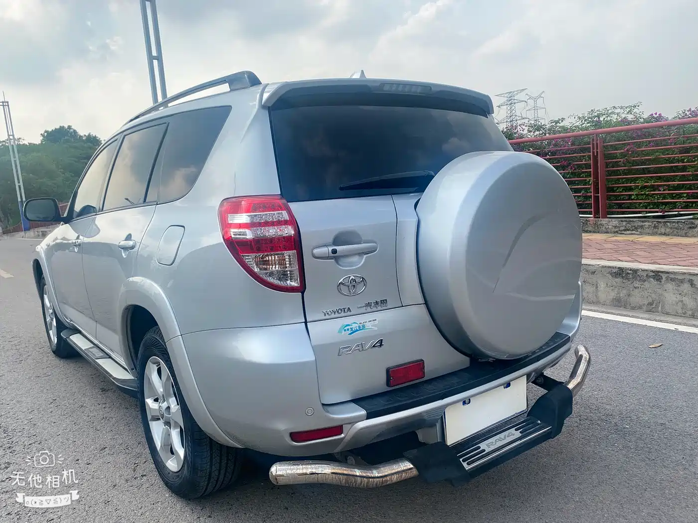 Toyota RAV4 Rongfang 2010 2.4L Automatic Luxury Upgrade Edition фото 15