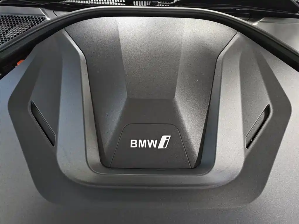 BMW i3 2024 eDrive 40 L Shadow Night Package фото 16