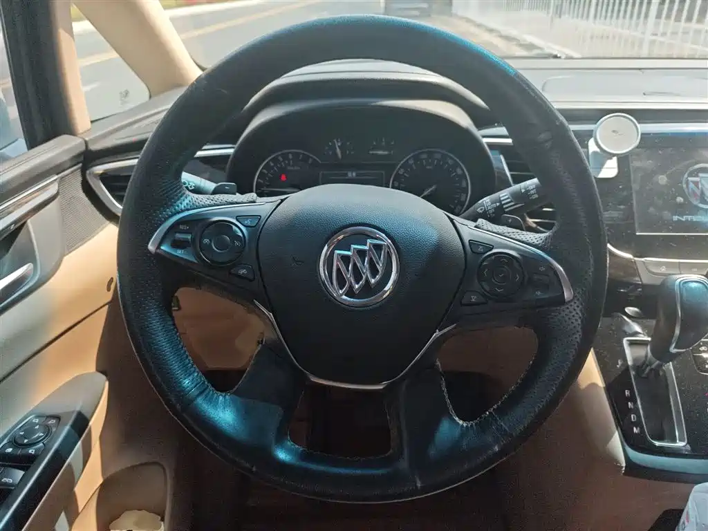 Buick GL8 2017 ES 28T Luxury China V фото 3