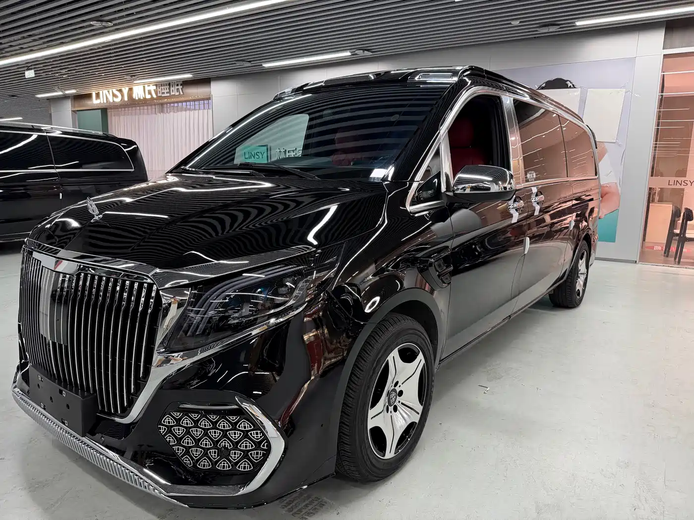 Mercedes-Benz Vito 2021 2.0T Business Edition 7-seater