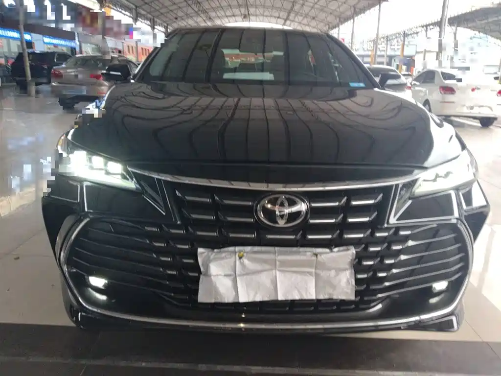 Toyota Avalon 2022 2.0L Luxury Edition фото 3