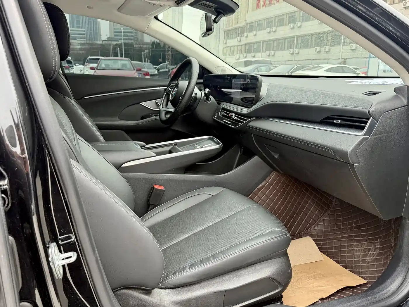 Buick LaCrosse 2023 28T Premium Edition фото 14