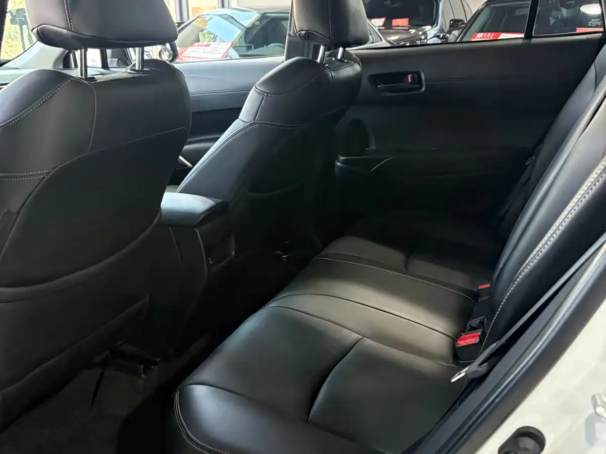 Toyota Corolla Cross 2024 2.0L Smart Hybrid Dual Engine Pioneer Edition фото 6