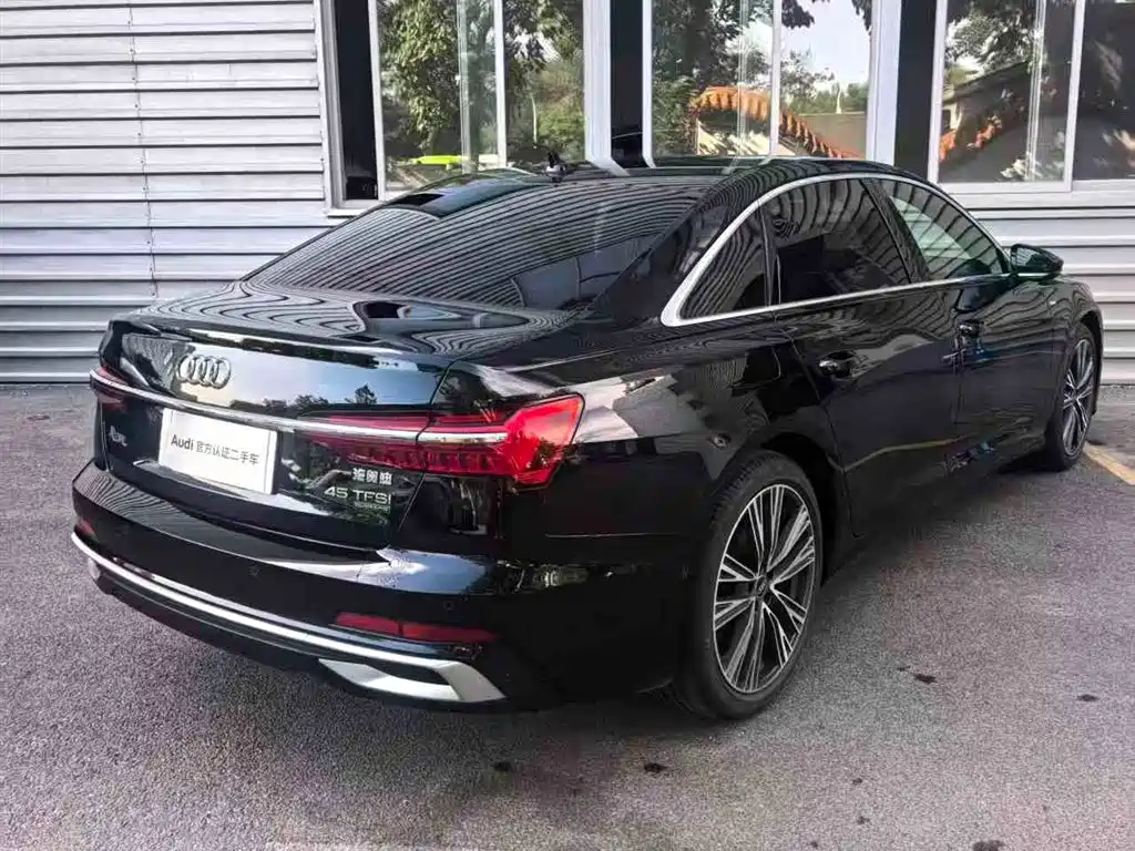 Audi A6L 2023 Facelift 45 TFSI quattro Premium Dynamic фото 5