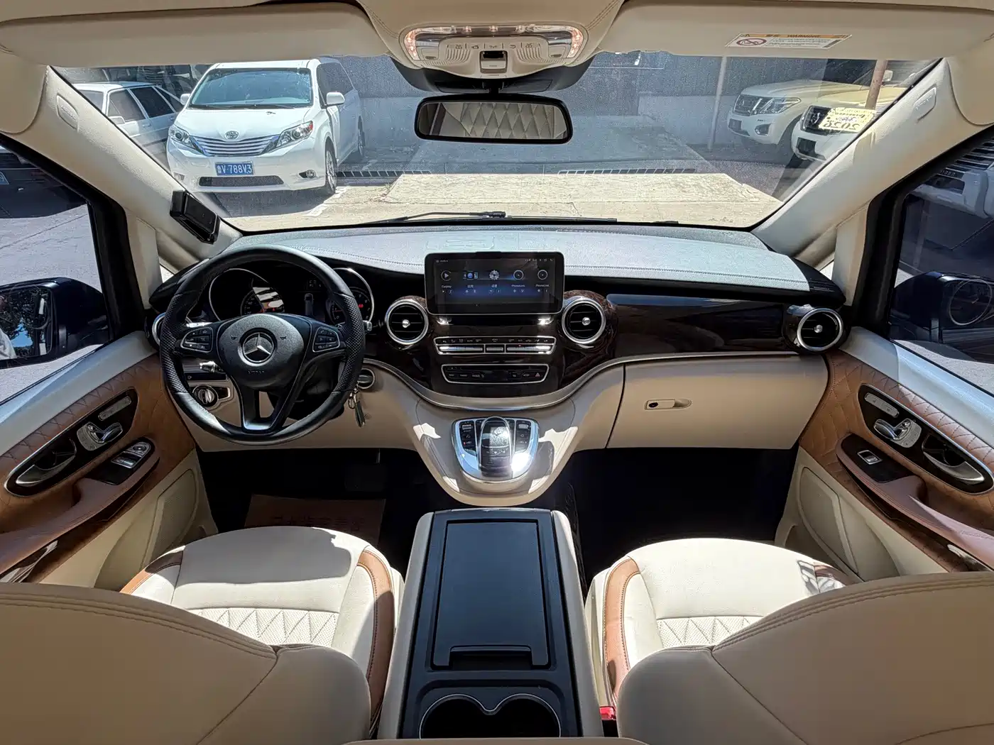 Mercedes-Benz V-Class 2018 2018 V 260 L Premium Long Version China V