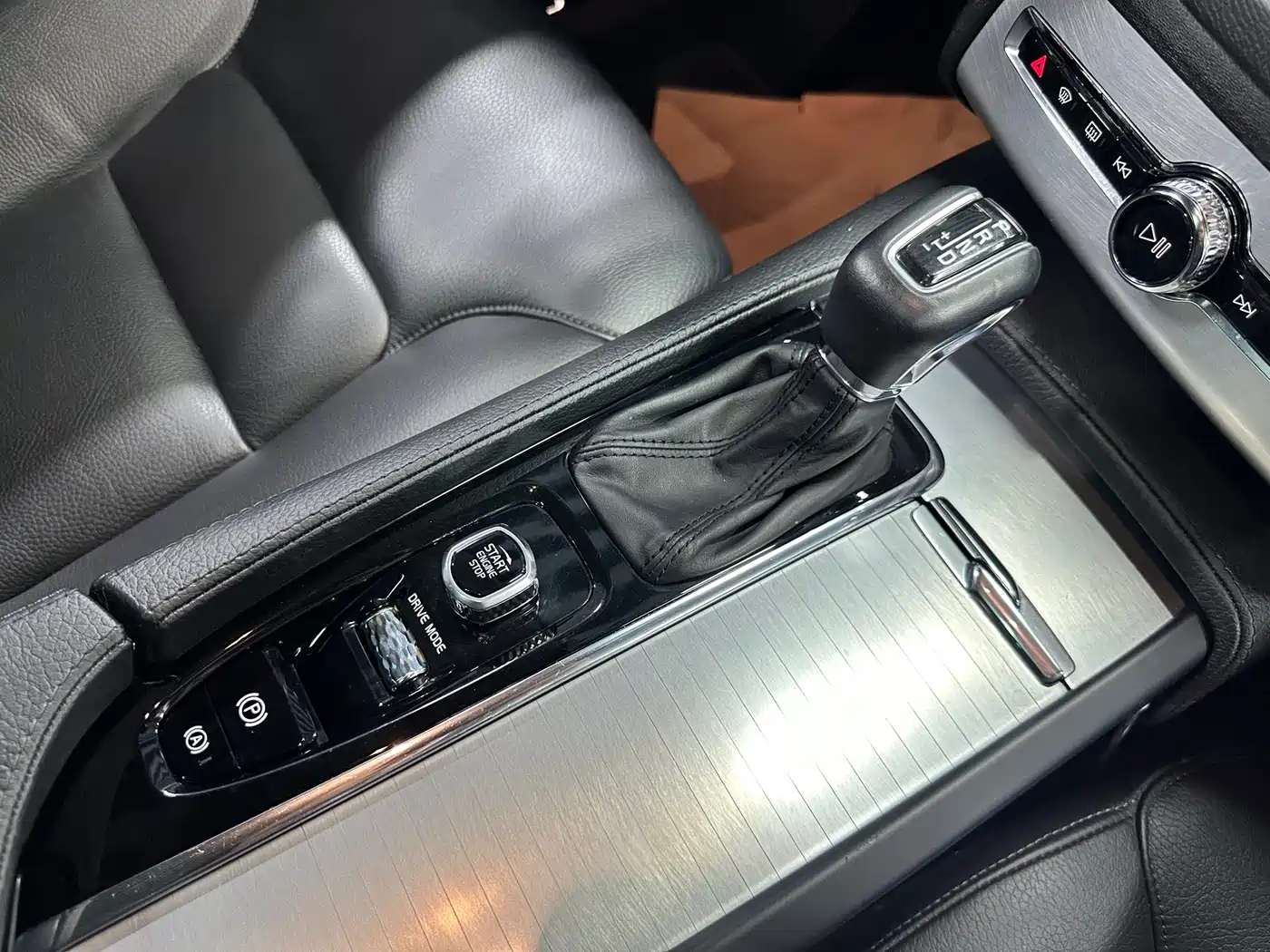 Volvo XC90 2018 T6 Inscription 7-seater фото 7