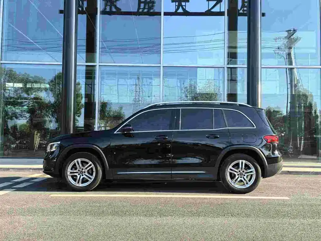 Mercedes-Benz GLB 2022 Facelift II GLB 200 Dynamic фото 3
