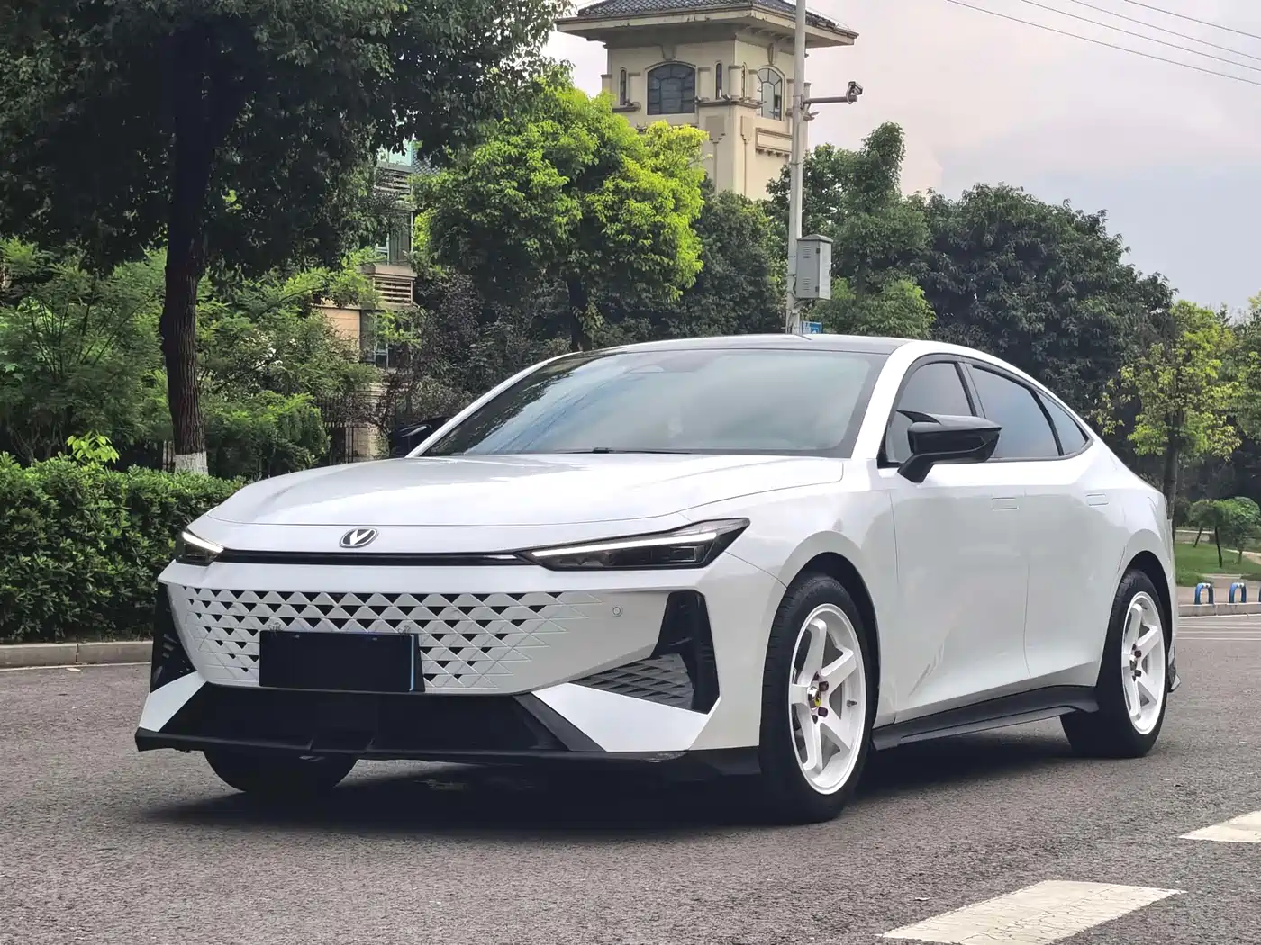Changan UNI-V 2024 1.5T Deluxe