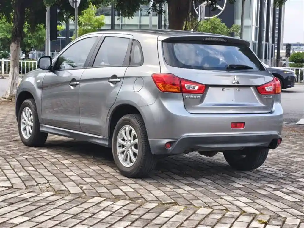 Mitsubishi ASX 2013 1.6L Manual 2WD Standard фото 7