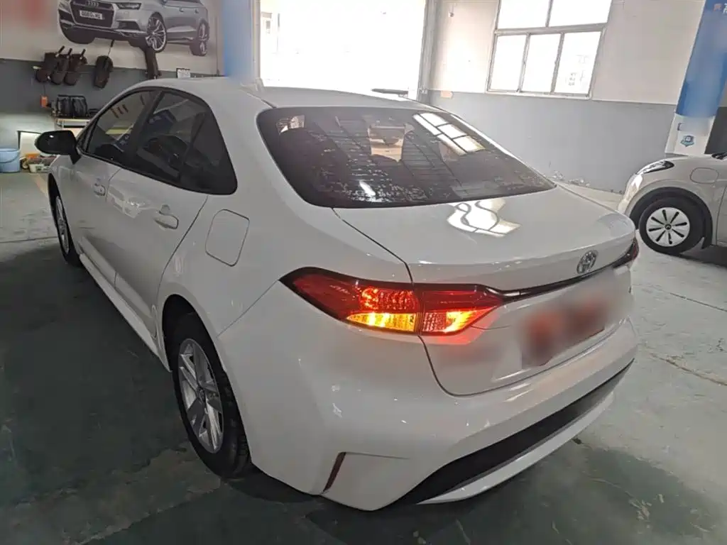 Toyota Levin 2022 185T CVT Luxury Edition фото 5