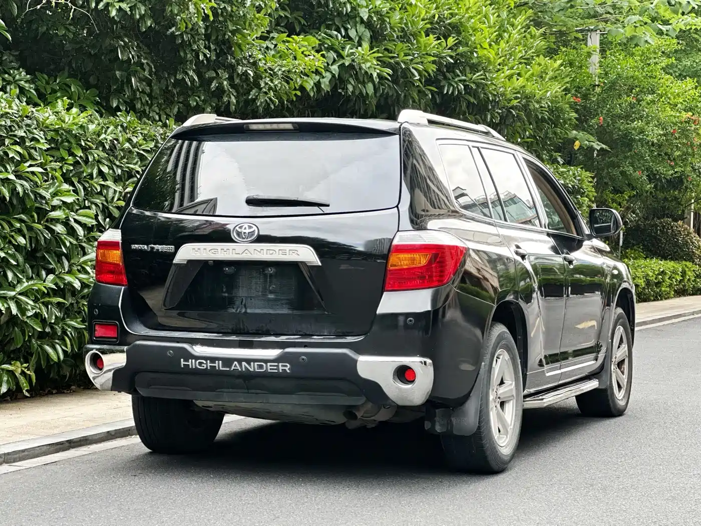 Toyota Highlander 2011 2.7L 2WD 5-seat Elite фото 4