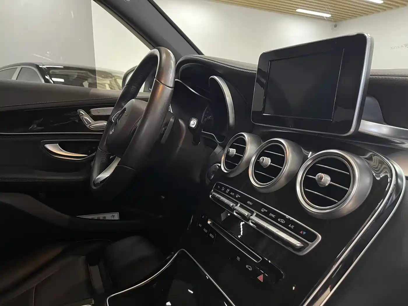 Mercedes-Benz GLC 2016 GLC 260 4MATIC Dynamic фото 19
