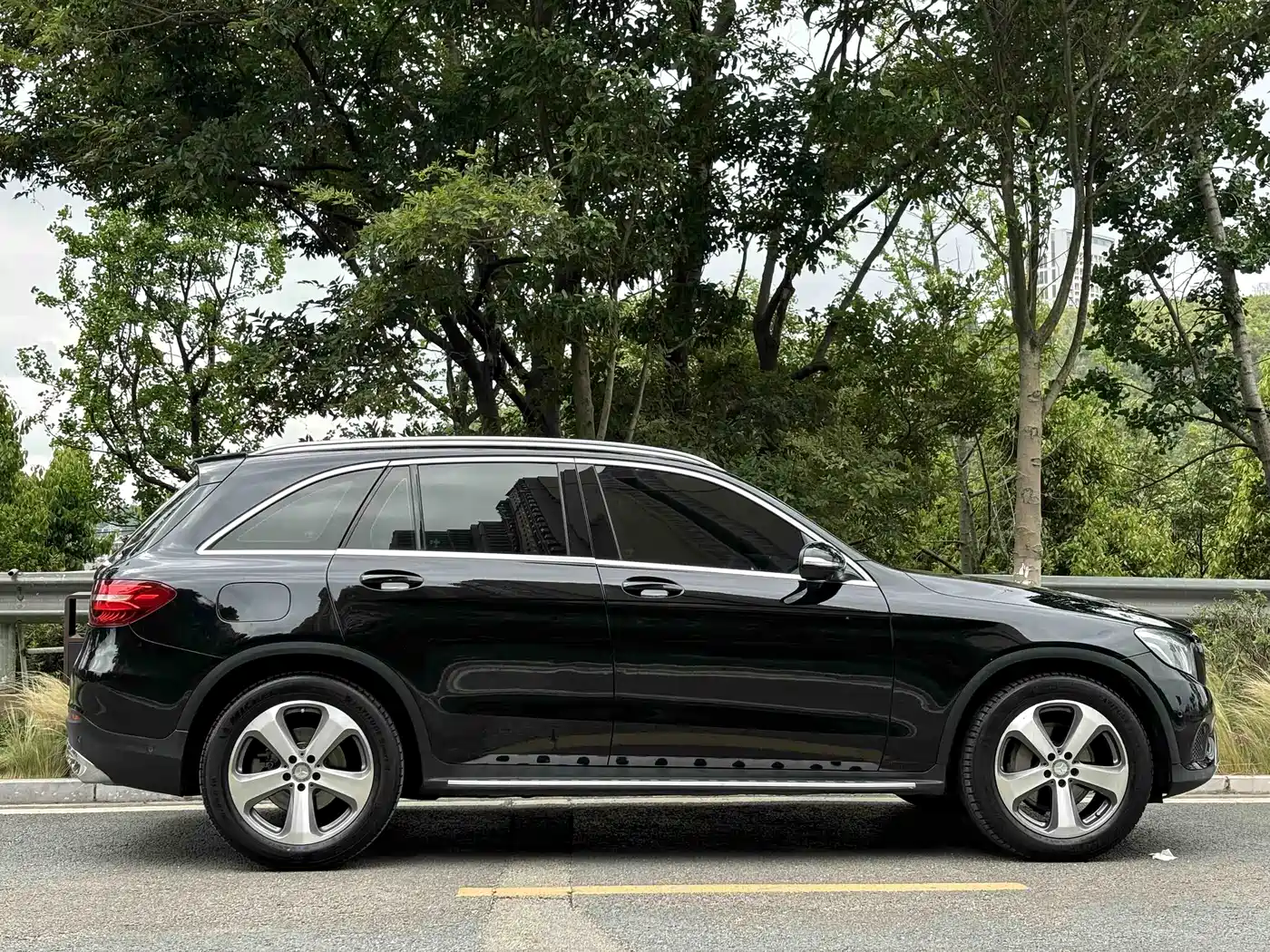 Mercedes-Benz GLC 2016 GLC 260 4MATIC Luxury фото 5
