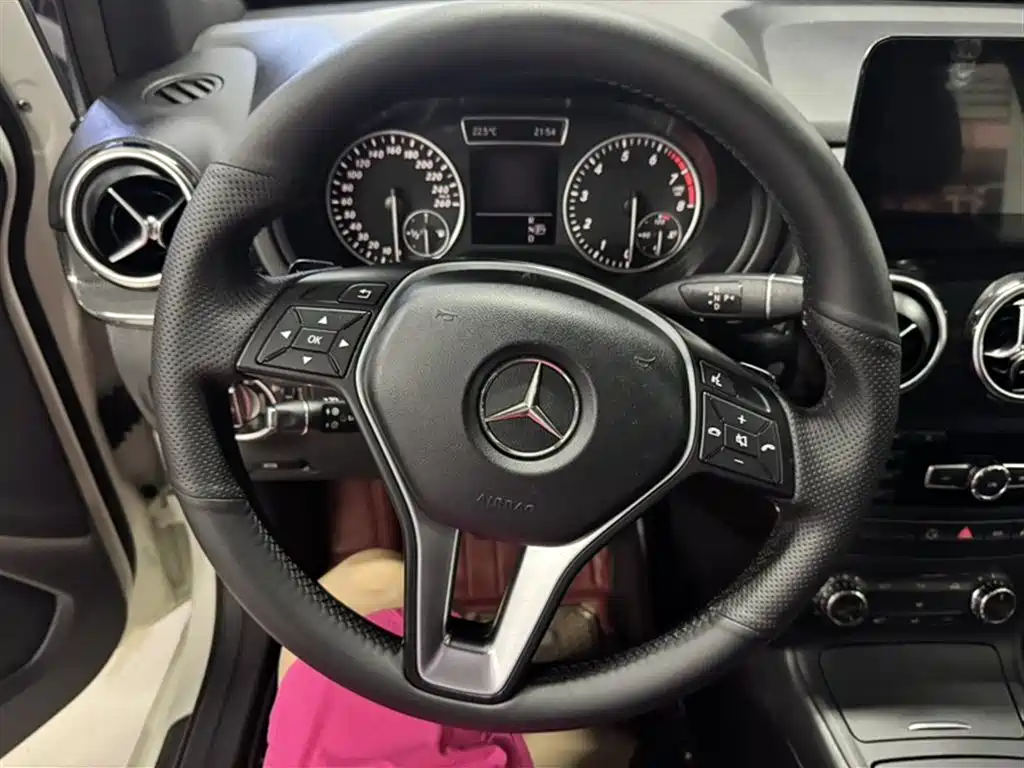 Mercedes-Benz B-Class 2012 B 180 фото 9