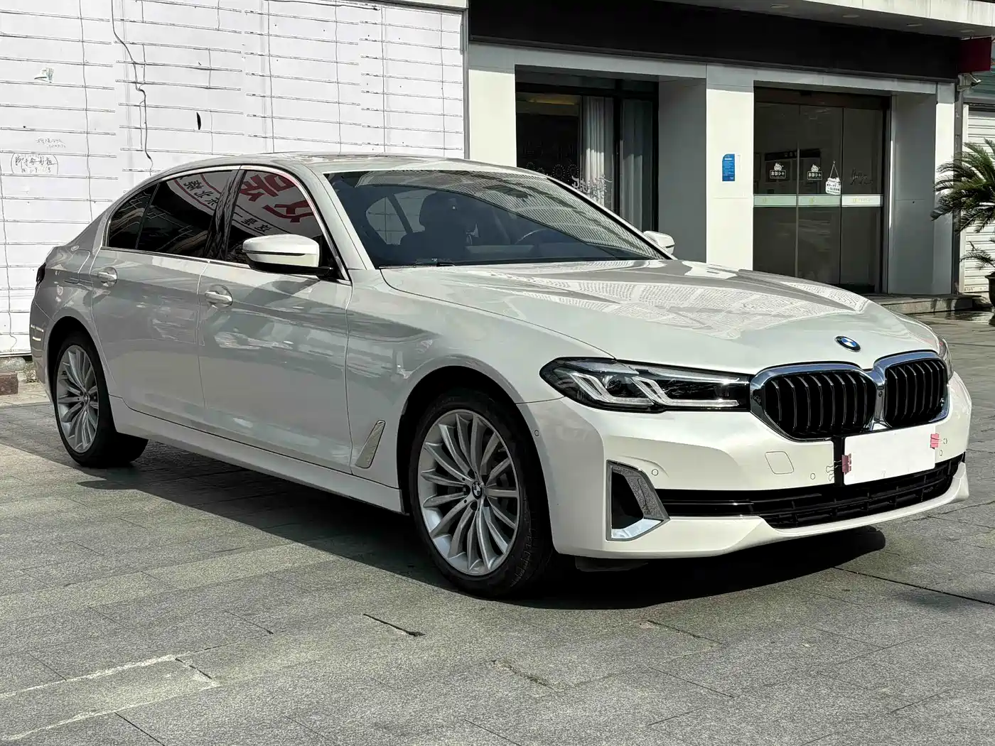 BMW 5 Series 2021 530Li Premium Luxury Package фото 3