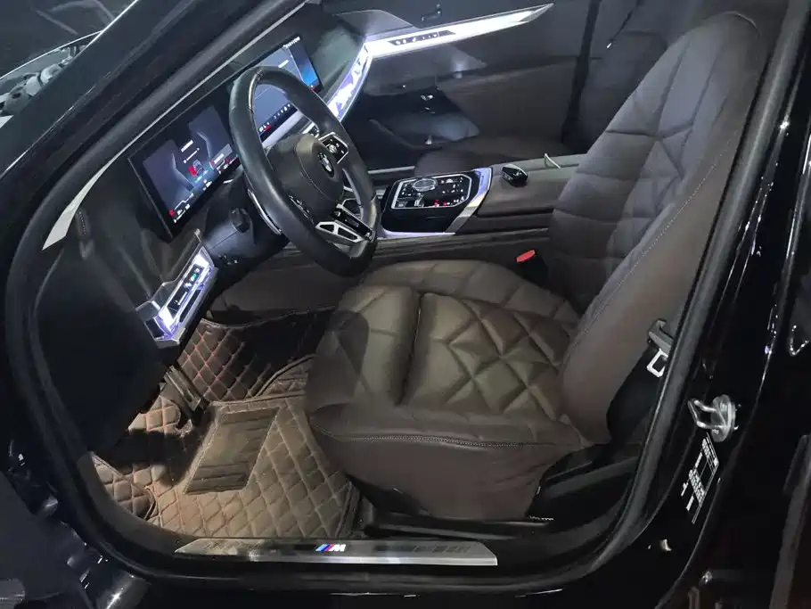 BMW 7 Series 2025 2023 Model 740Li Leading M Sport Package