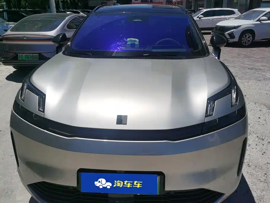 Lynk & Co 08 EM-P 2025 220km AWD Performance Halo фото 2