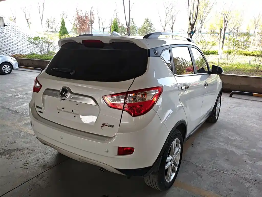 Фото 5 - Changan CS35