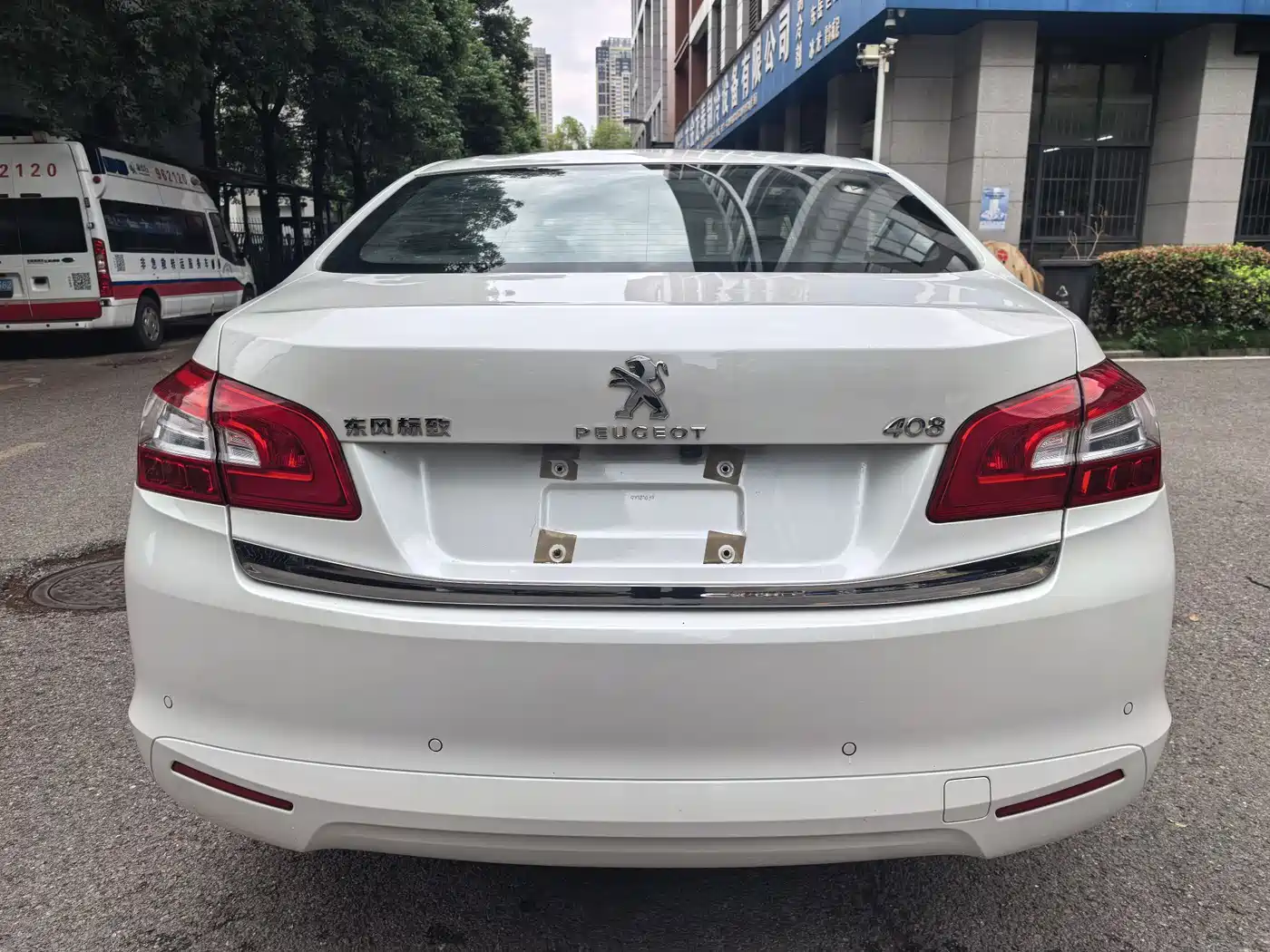 Peugeot 408 2014 1.8L Automatic Luxury Edition фото 20